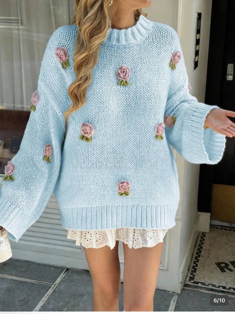 BLOOMING FLOWERS CHUNKY Light Blue Floral Sweater - Soft Rose Embroidery L